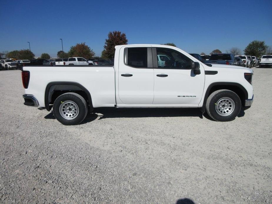 new 2025 GMC Sierra 1500 car, priced at $41,825