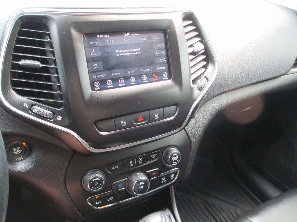 used 2021 Jeep Cherokee car, priced at $18,995