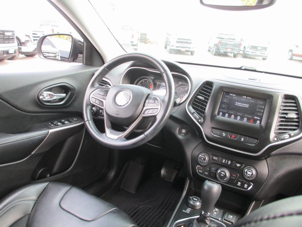 used 2021 Jeep Cherokee car, priced at $18,995