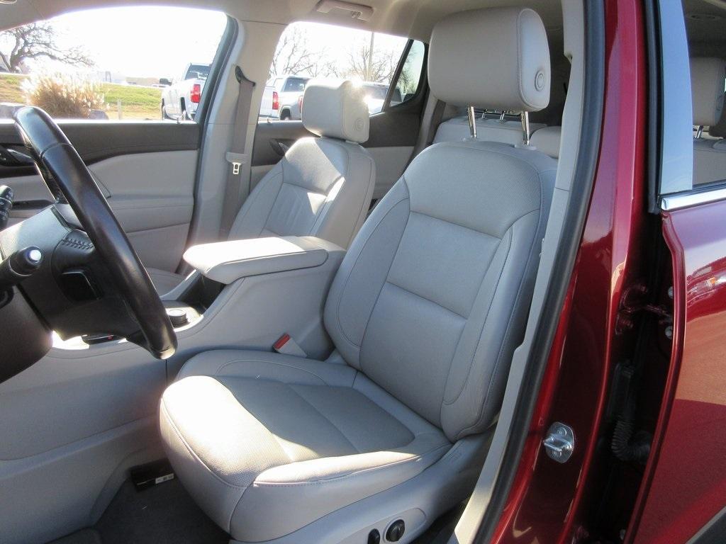 used 2019 GMC Acadia car, priced at $19,495