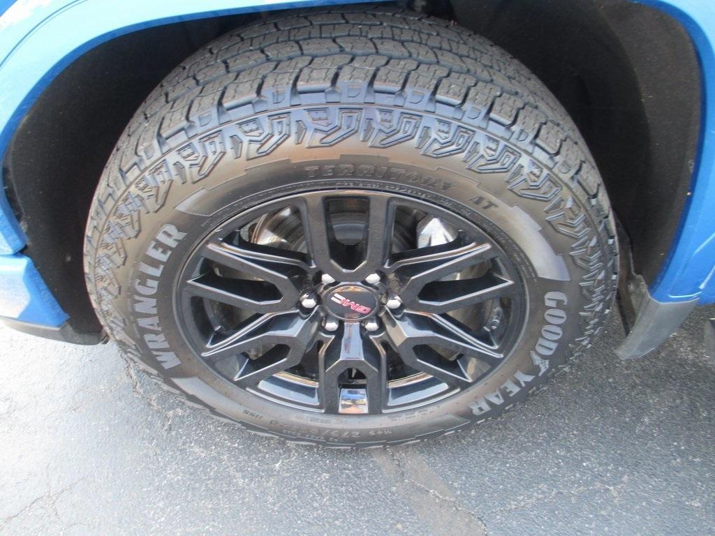 used 2022 GMC Sierra 1500 car, priced at $45,995