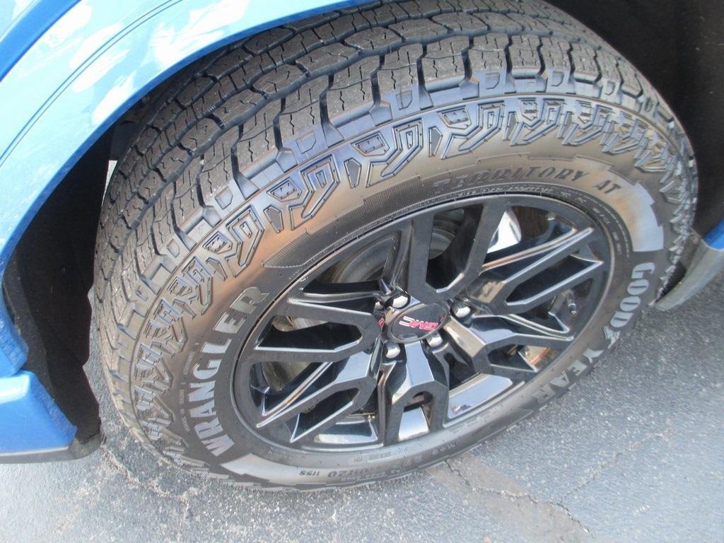 used 2022 GMC Sierra 1500 car, priced at $45,995