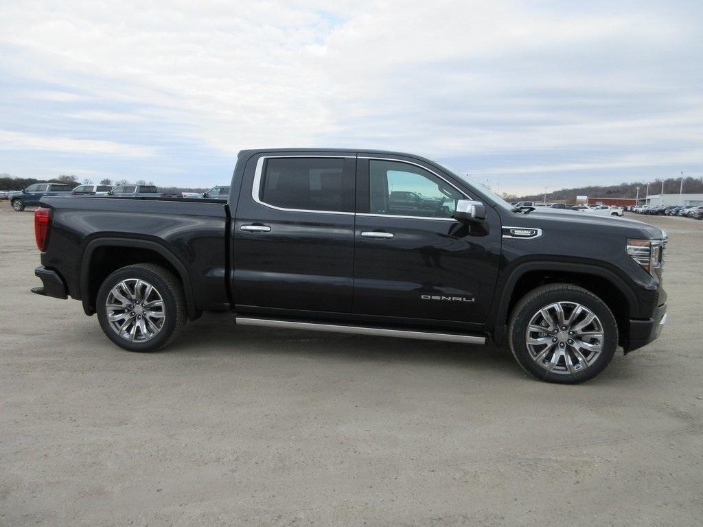 new 2025 GMC Sierra 1500 car, priced at $69,673