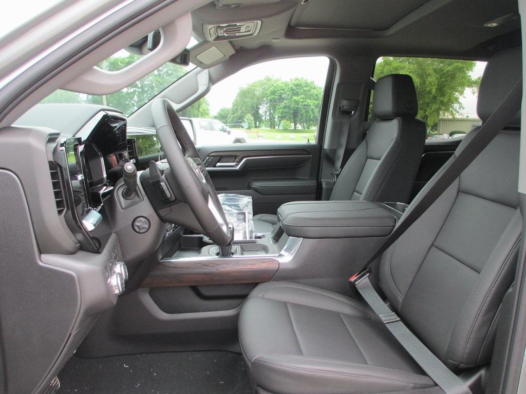 new 2025 GMC Sierra 1500 car, priced at $59,470