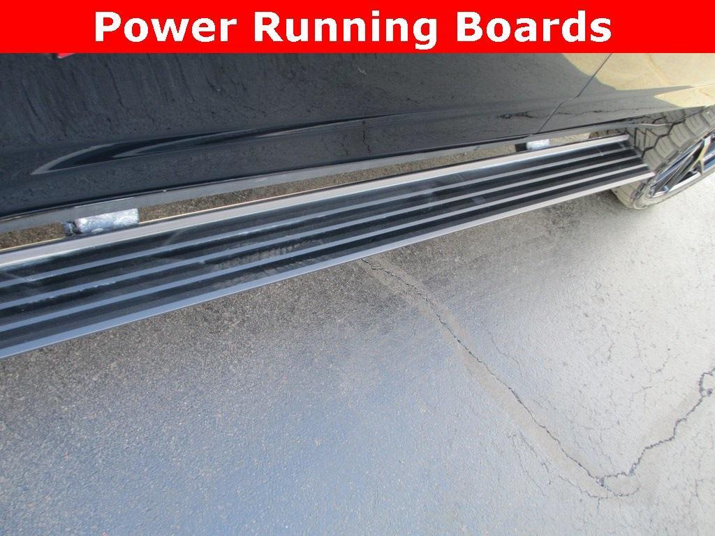 used 2025 GMC Yukon car, priced at $89,995