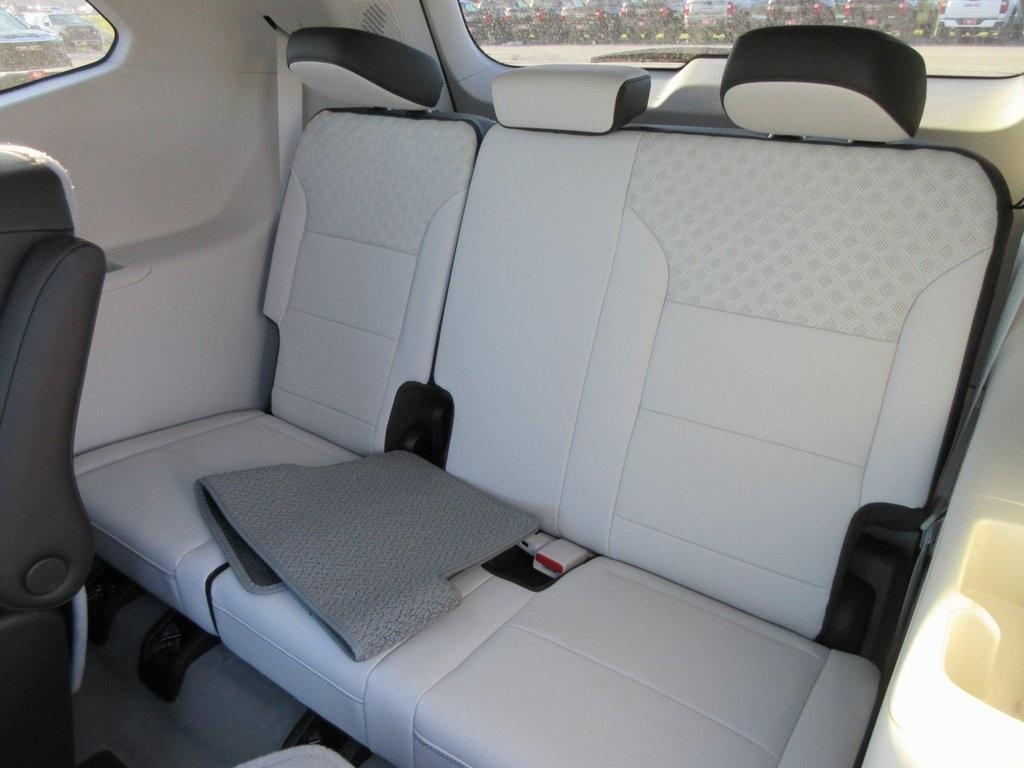new 2025 GMC Acadia car, priced at $59,101