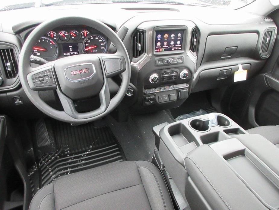 new 2025 GMC Sierra 1500 car, priced at $45,941