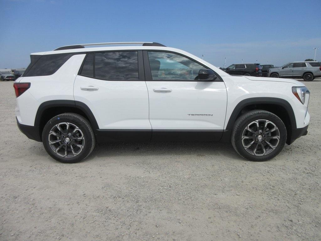 new 2026 GMC Terrain car, priced at $33,118