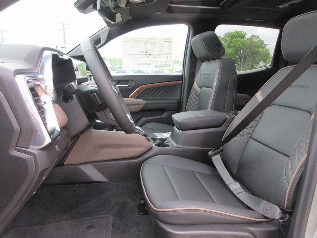 new 2025 GMC Canyon car, priced at $52,698