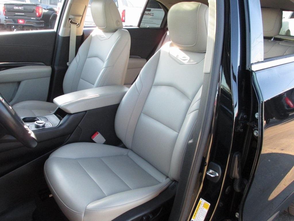 used 2021 Cadillac XT4 car, priced at $21,995