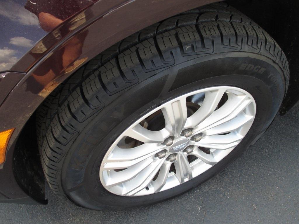 used 2017 Cadillac XT5 car, priced at $15,995