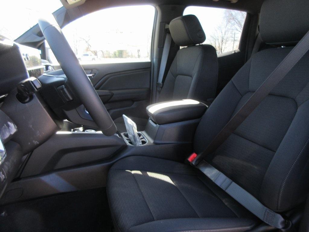 new 2025 GMC Canyon car, priced at $41,412