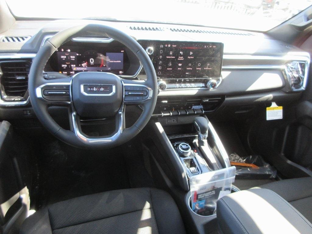 new 2025 GMC Canyon car, priced at $41,412
