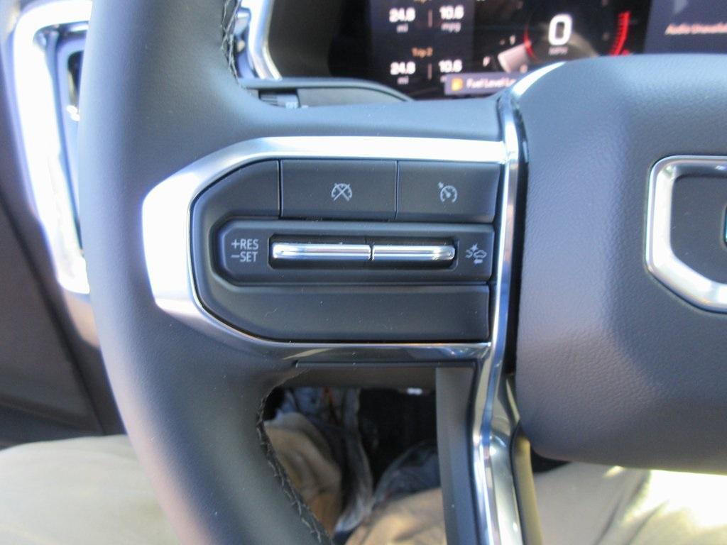 new 2025 GMC Canyon car, priced at $41,412