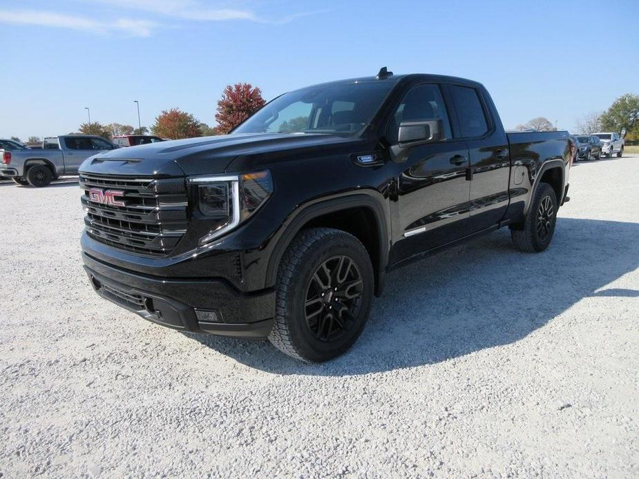 new 2025 GMC Sierra 1500 car, priced at $52,938