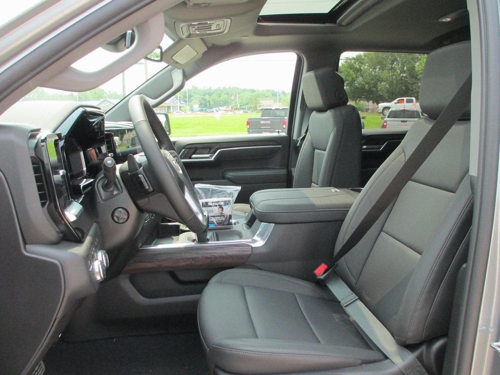 new 2025 GMC Sierra 1500 car, priced at $60,112