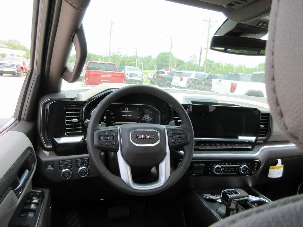 new 2025 GMC Sierra 1500 car, priced at $61,032