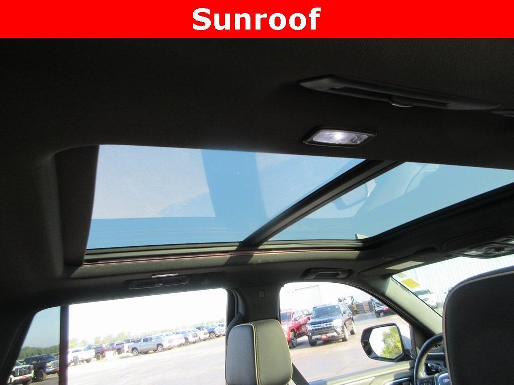 used 2022 GMC Yukon car, priced at $54,995