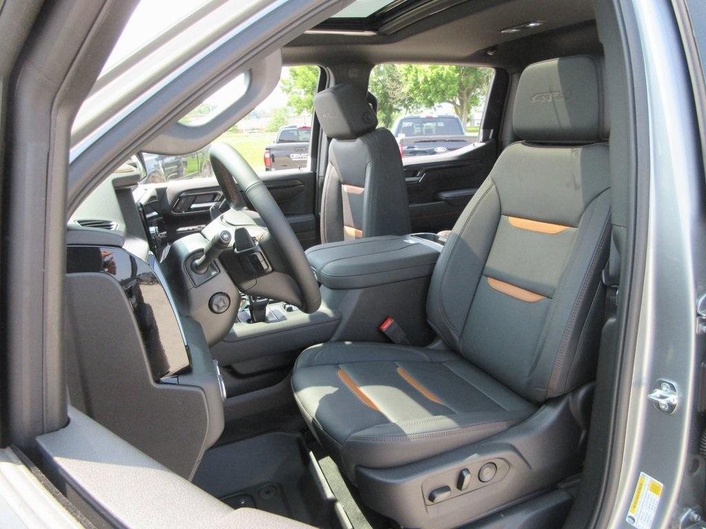 new 2025 GMC Sierra 1500 car, priced at $64,137