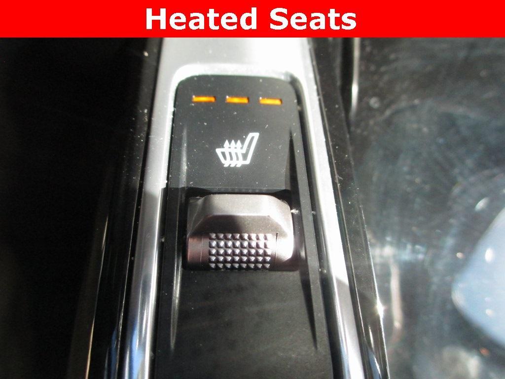 used 2022 Kia Sorento car, priced at $23,995