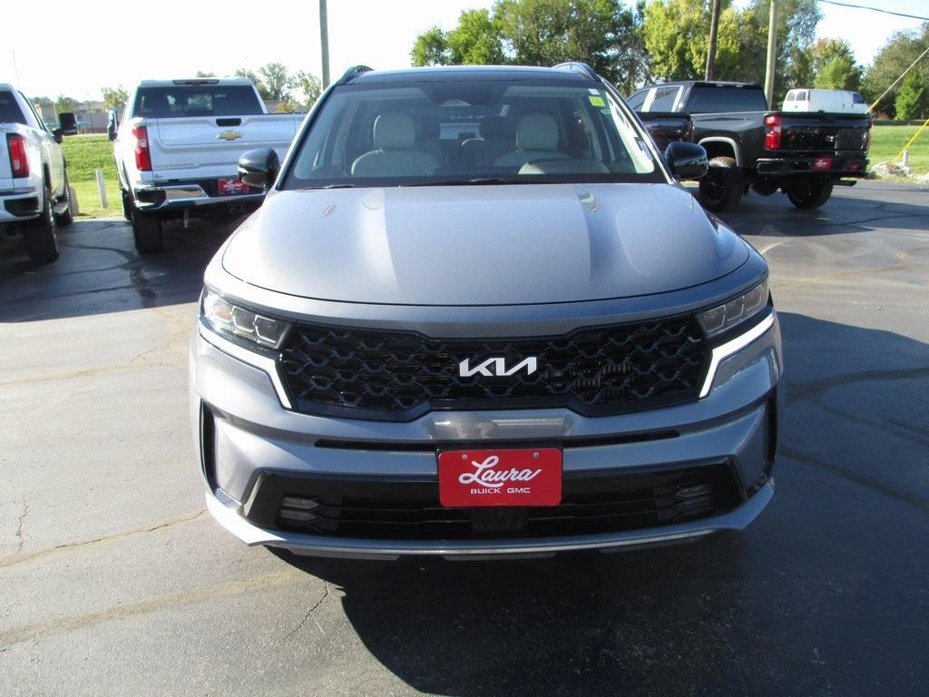used 2022 Kia Sorento car, priced at $23,995