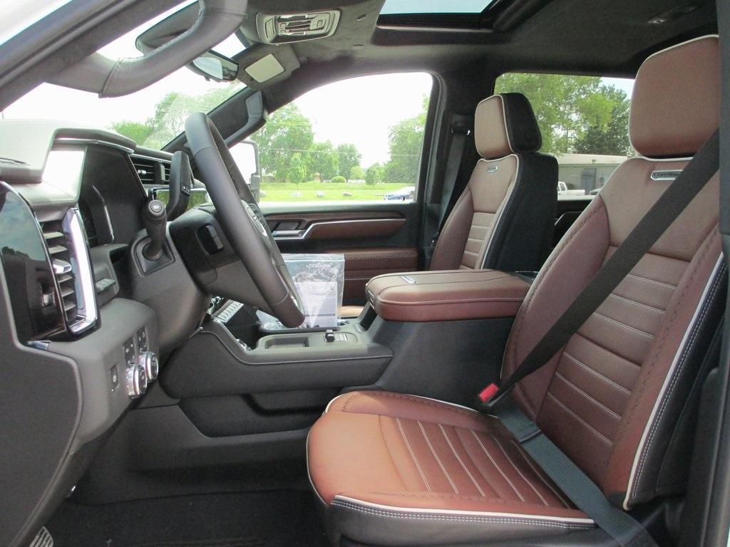 new 2025 GMC Sierra 2500 car, priced at $90,555
