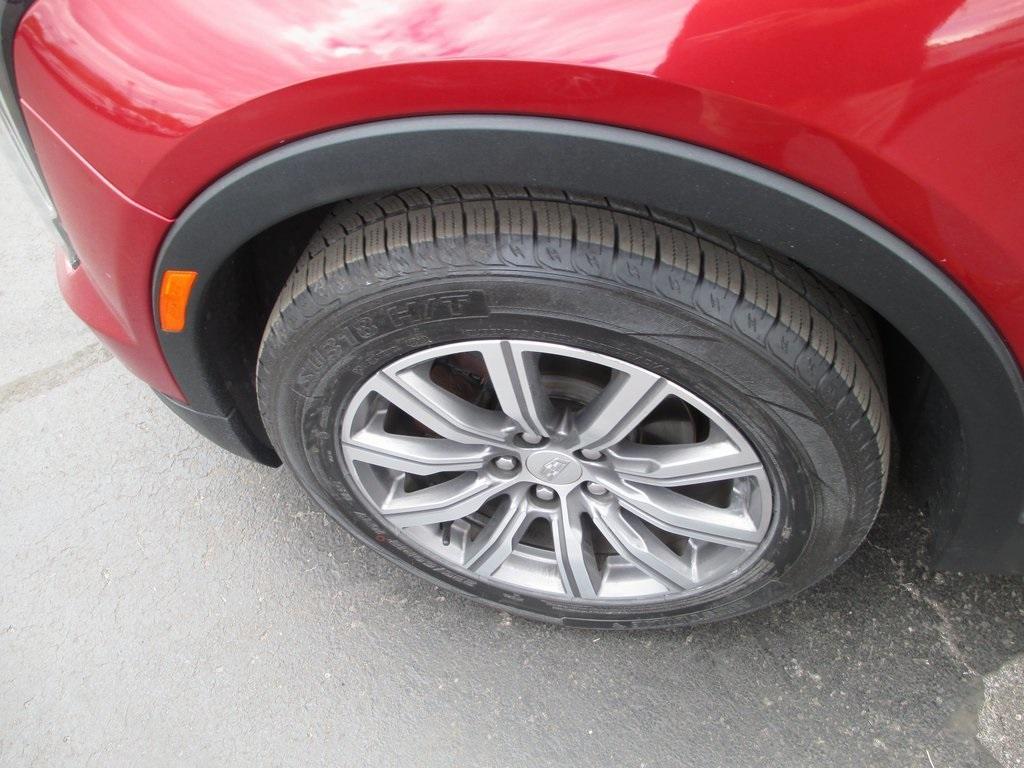 used 2019 Cadillac XT4 car, priced at $14,995