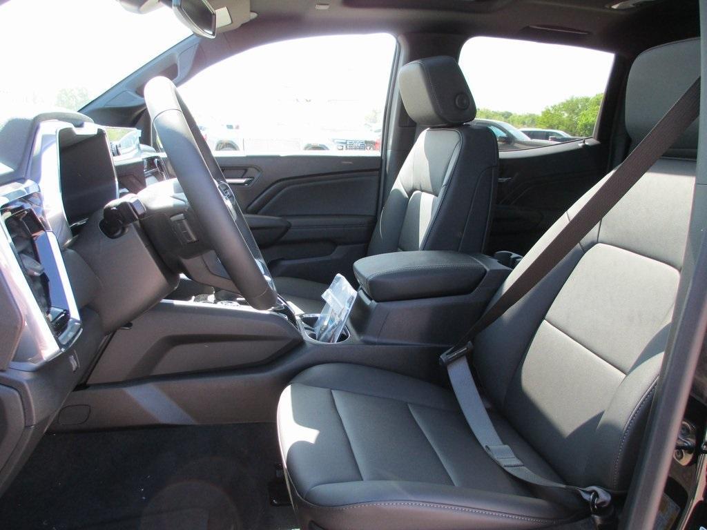 new 2025 GMC Canyon car, priced at $46,819