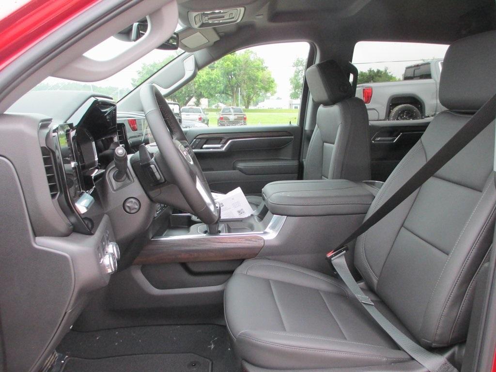 new 2025 GMC Sierra 1500 car, priced at $57,926