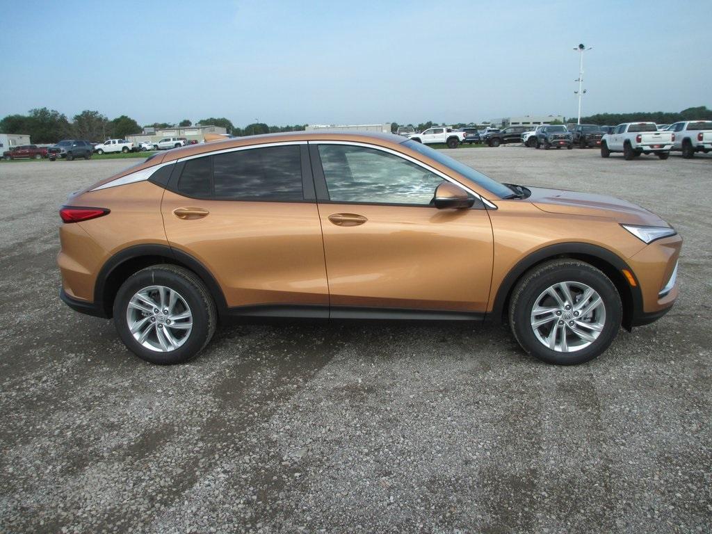 new 2025 Buick Envista car, priced at $23,017