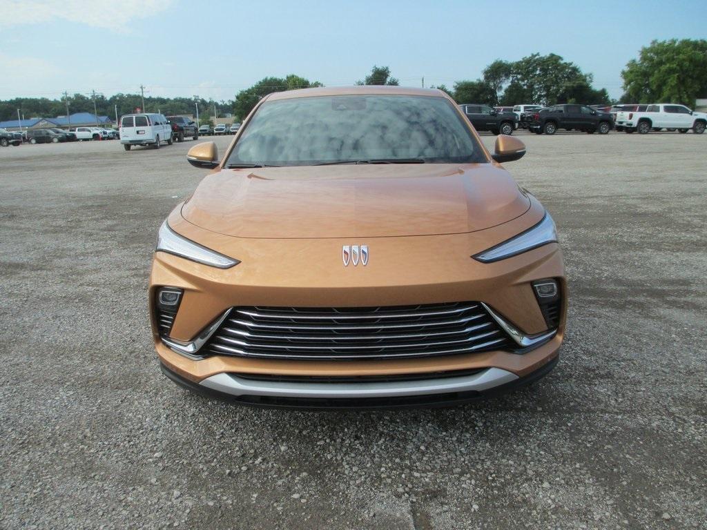 new 2025 Buick Envista car, priced at $23,017