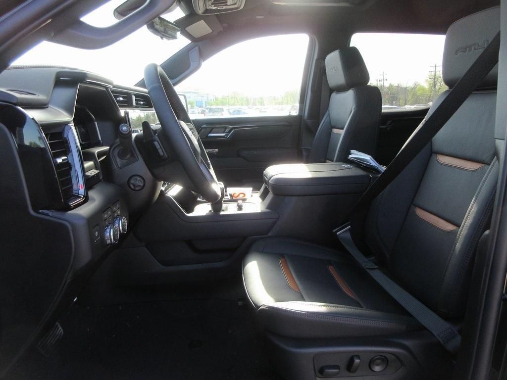 new 2025 GMC Sierra 1500 car, priced at $65,287