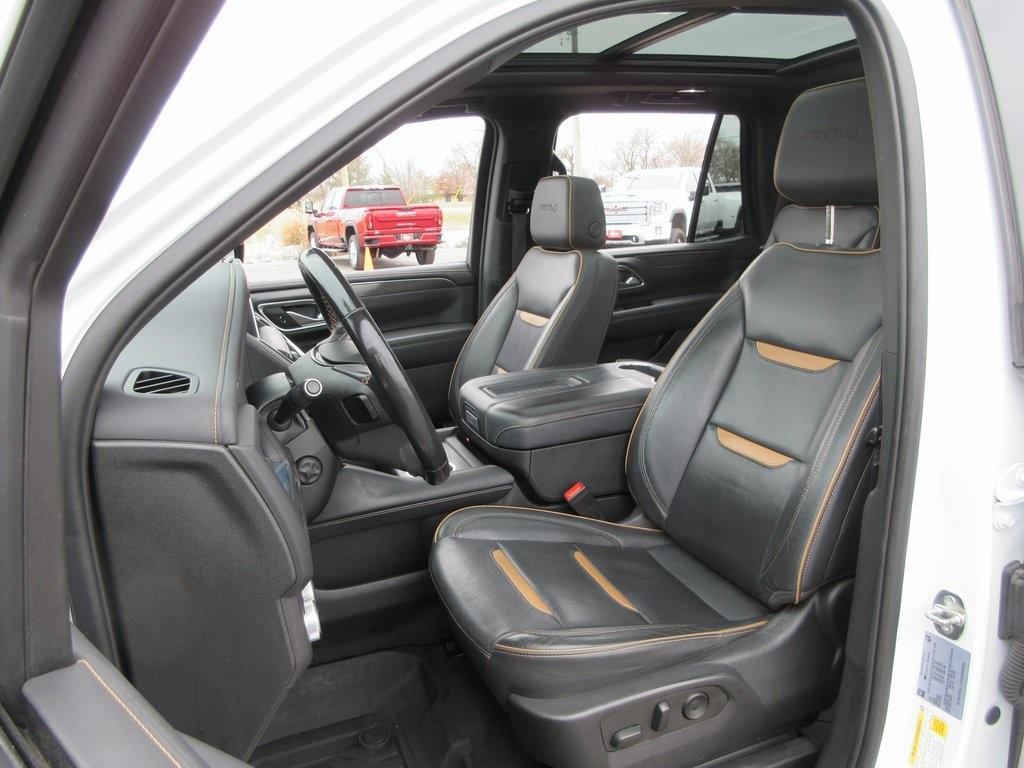 used 2022 GMC Yukon car, priced at $48,995