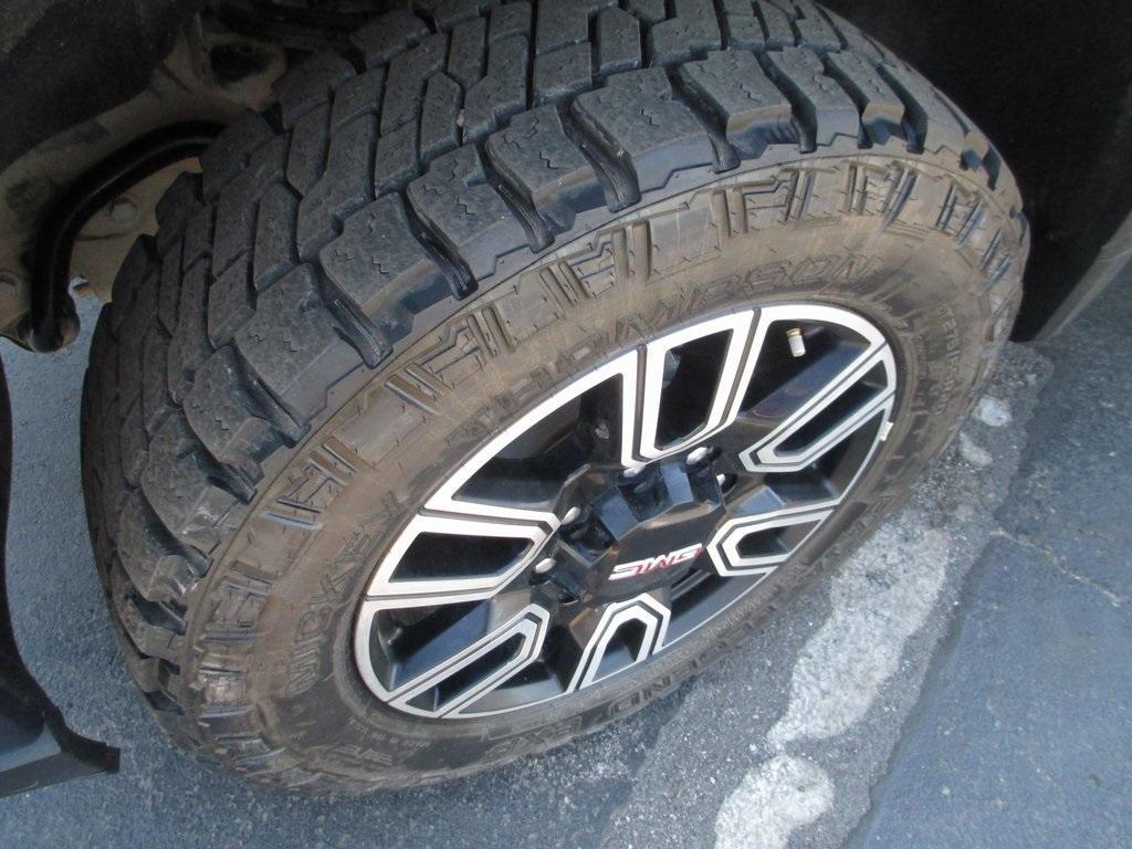 used 2022 GMC Sierra 2500 car, priced at $55,995