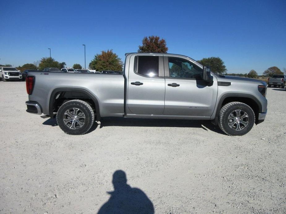 new 2025 GMC Sierra 1500 car, priced at $47,574