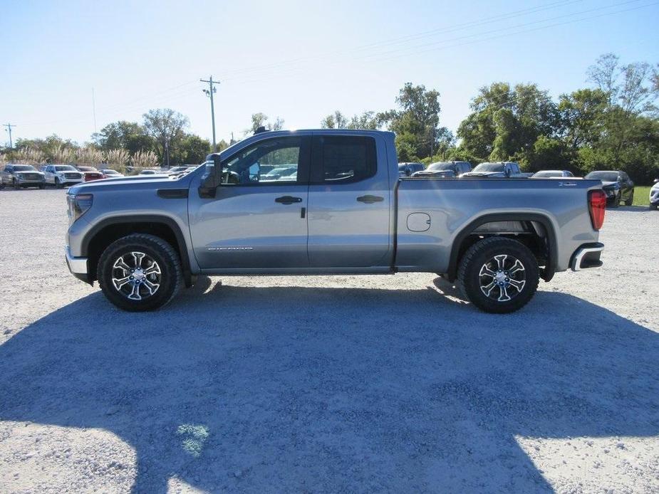 new 2025 GMC Sierra 1500 car, priced at $47,574