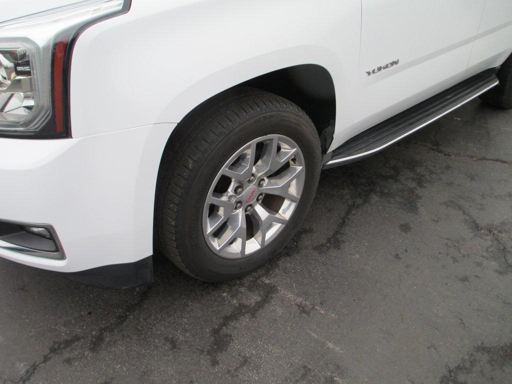 used 2017 GMC Yukon car, priced at $18,995