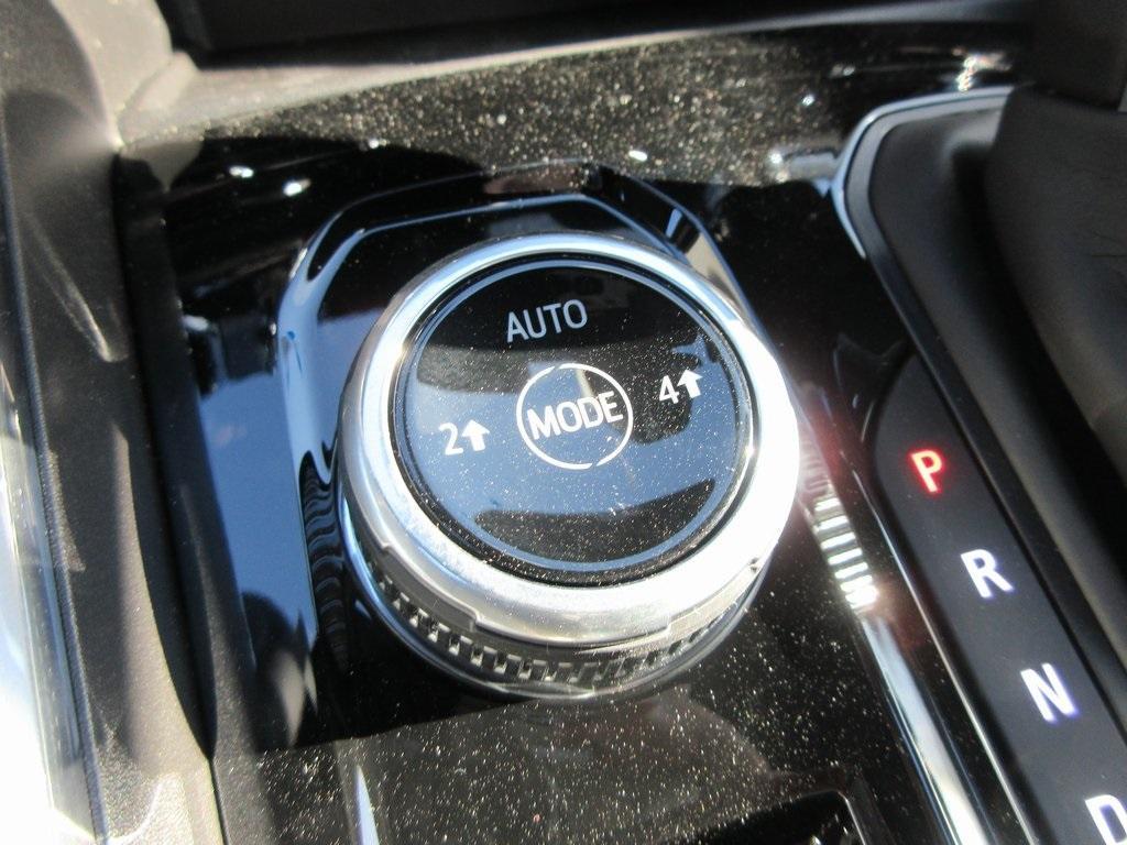new 2025 GMC Canyon car, priced at $44,934