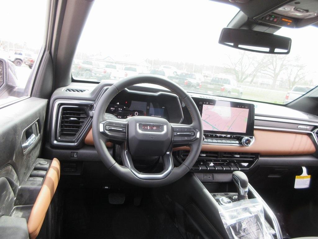 new 2025 GMC Canyon car, priced at $45,238