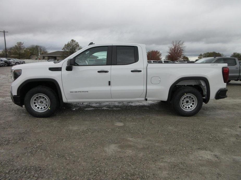 new 2025 GMC Sierra 1500 car, priced at $44,804