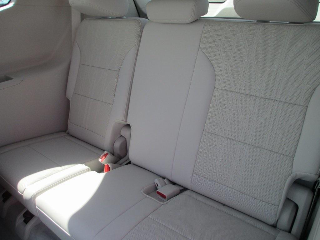 new 2025 Buick Enclave car, priced at $57,489