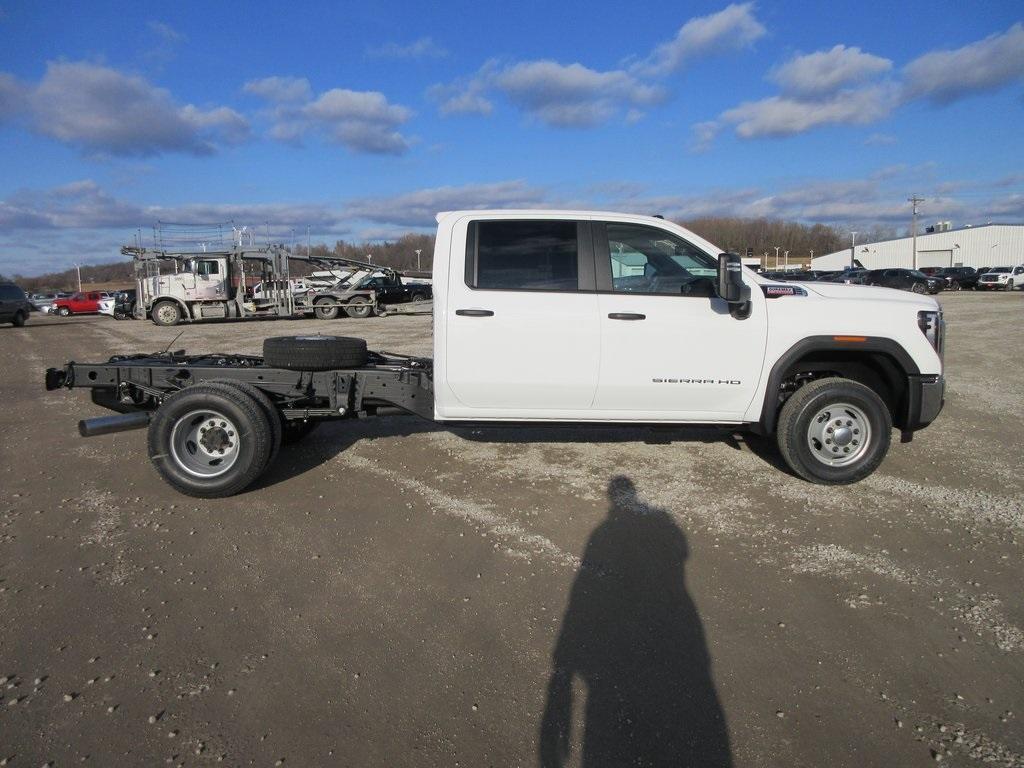 new 2025 GMC Sierra 3500 car, priced at $64,544