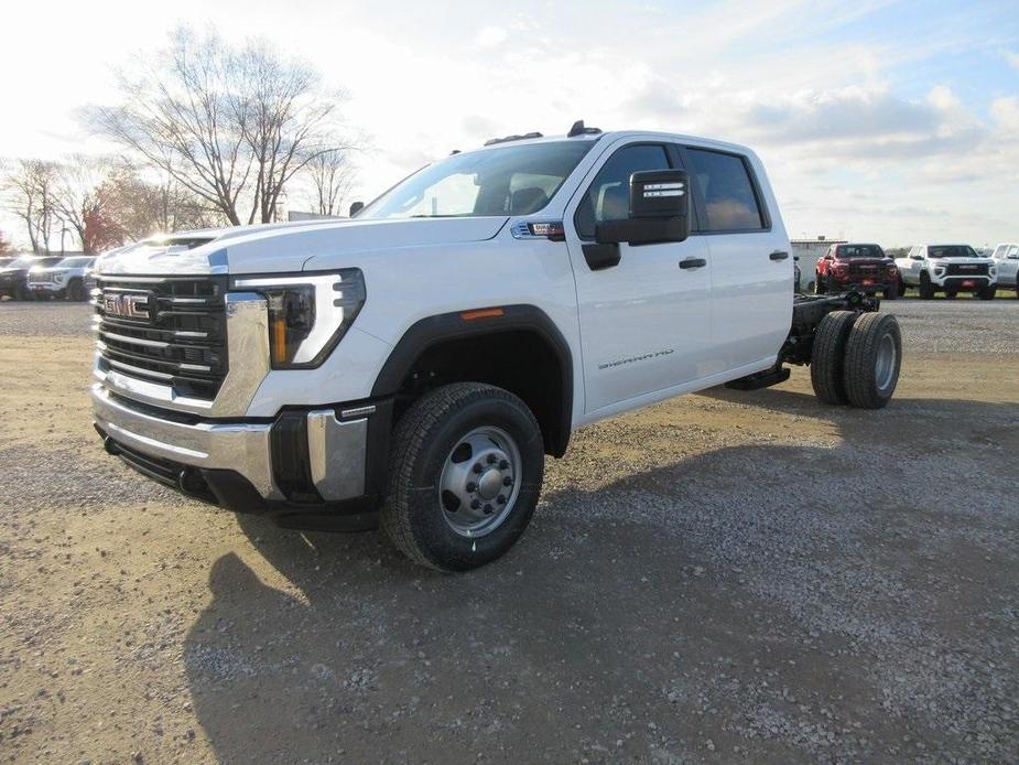 new 2025 GMC Sierra 3500 car, priced at $64,544