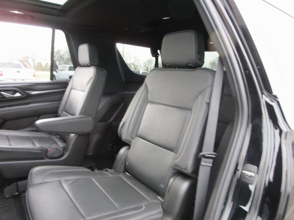 used 2021 GMC Yukon car, priced at $40,995