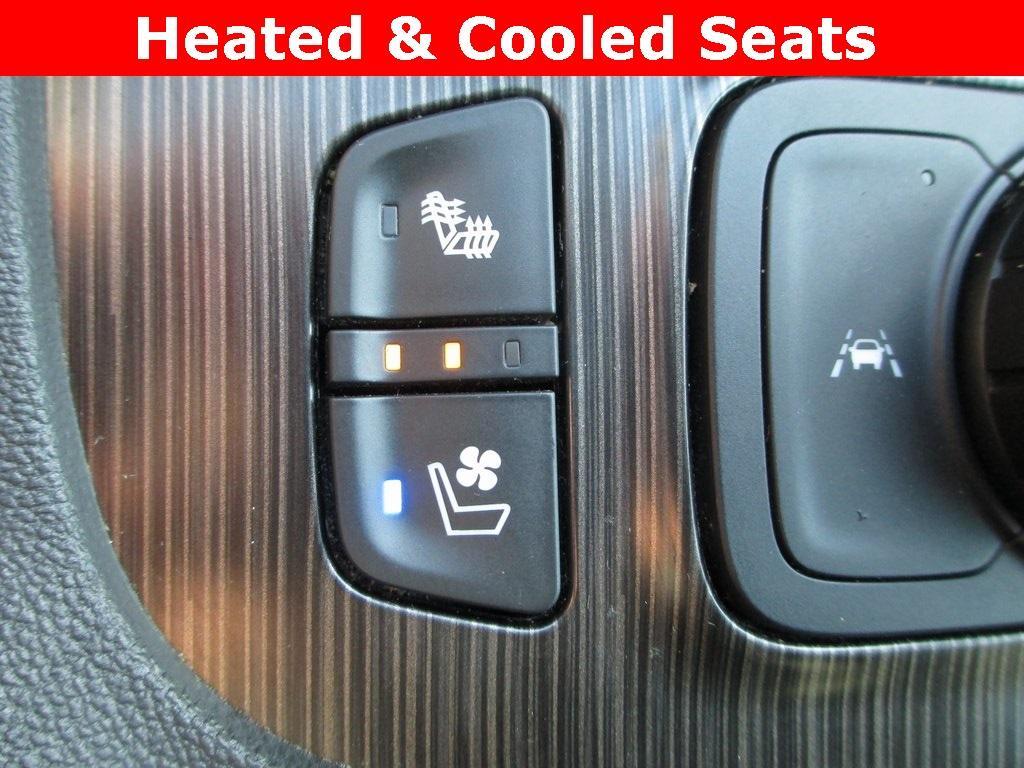 used 2023 GMC Acadia car, priced at $32,995
