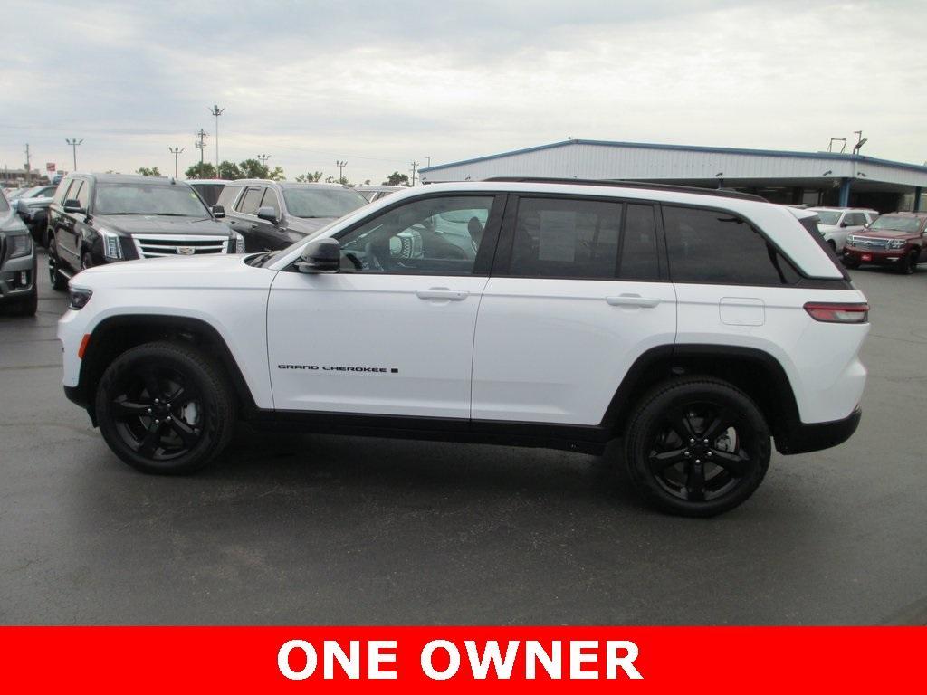 used 2025 Jeep Grand Cherokee car, priced at $38,995