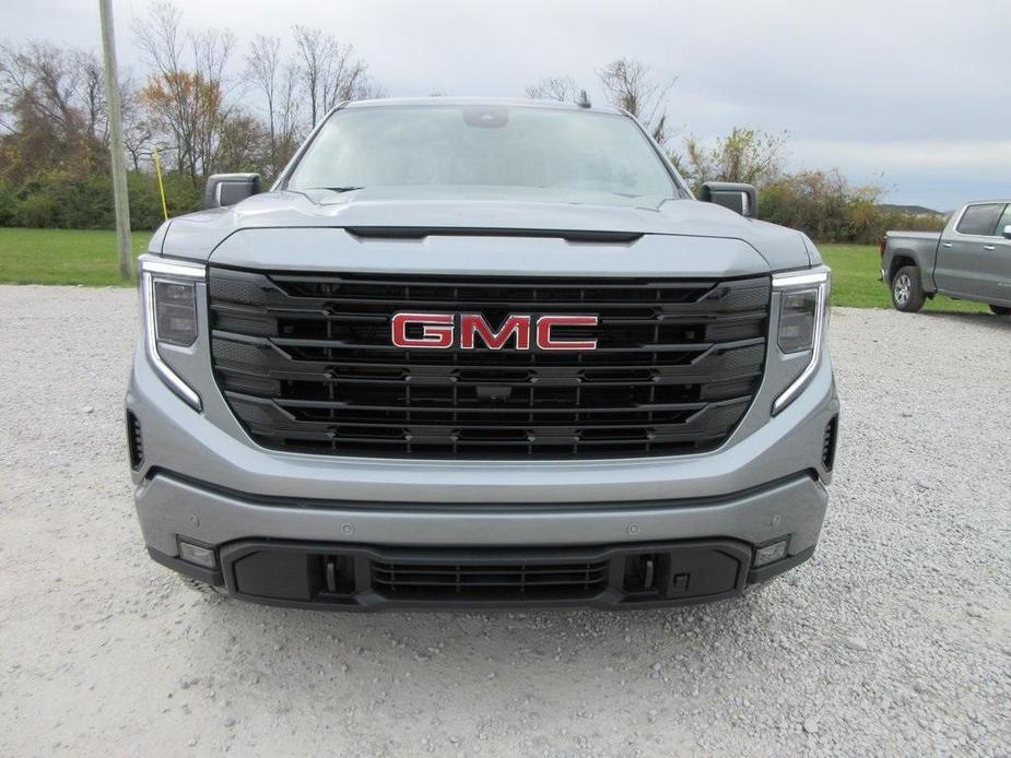 new 2025 GMC Sierra 1500 car, priced at $61,121