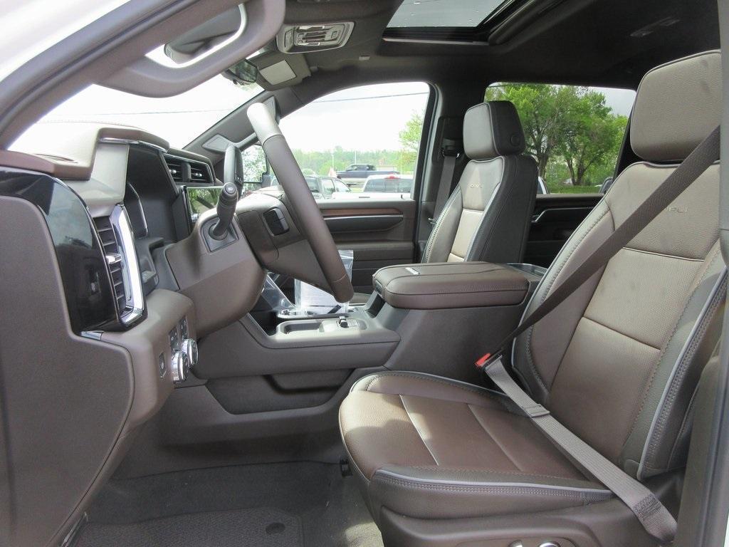 new 2025 GMC Sierra 3500 car, priced at $85,601