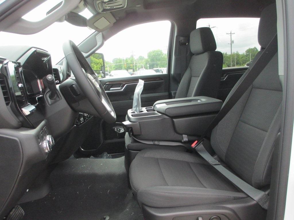 new 2025 GMC Sierra 2500 car, priced at $58,466
