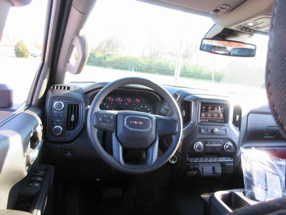 new 2025 GMC Sierra 1500 car, priced at $50,101